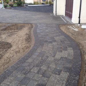 affordable paving stone walkway in KElowna