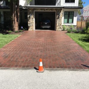 quality surface Sealing (After) in Kelowna Romanesque Interlock & tile